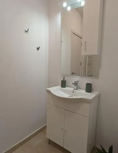 Blissful Ghencea 1110