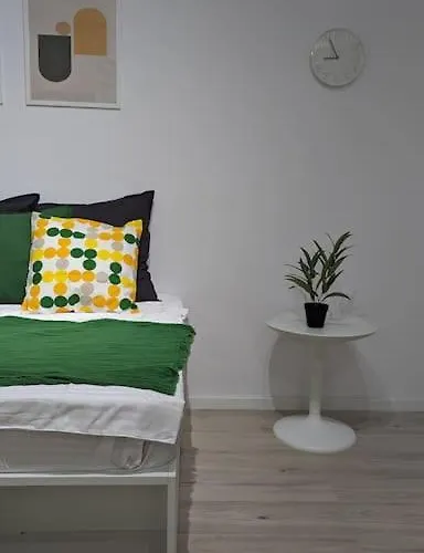 Blissful Ghencea 1110 *